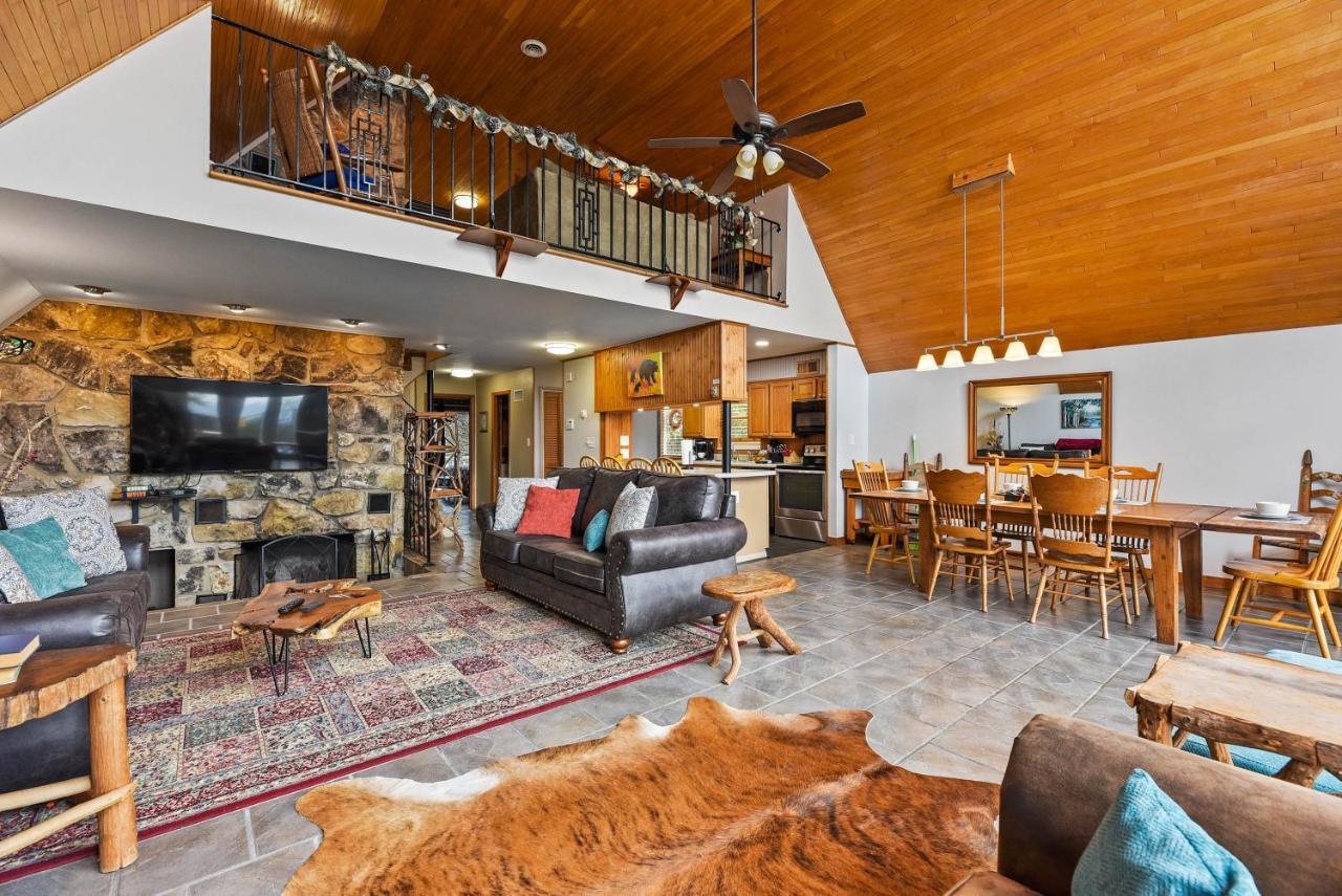Smokystays Private Pool Chalet Gatlinburg Extérieur photo